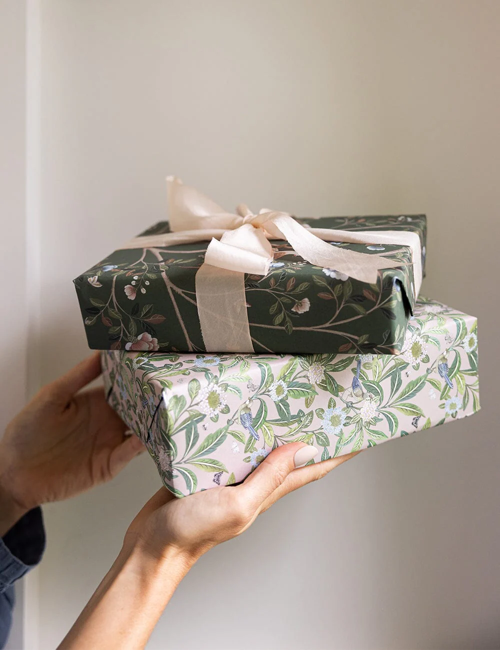 Camellia Tree / Summer Garden Gift Wrap 100pk - Image 4