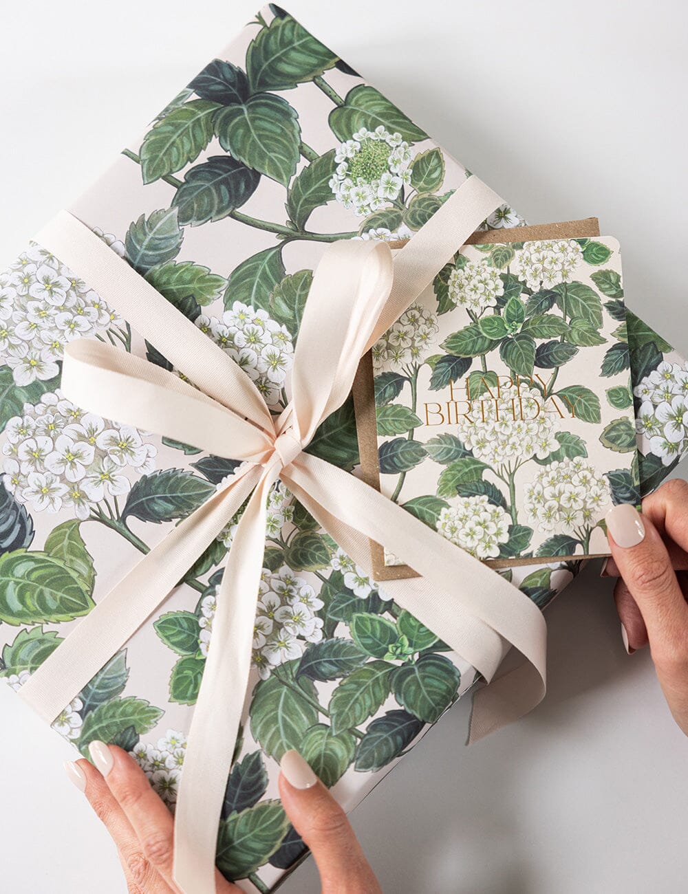 Hydrangea / Jardin Tropical 6pk Gift Wrap Sheets - Image 5